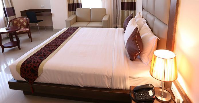 The Contour Hotel 구와하티 외부 사진