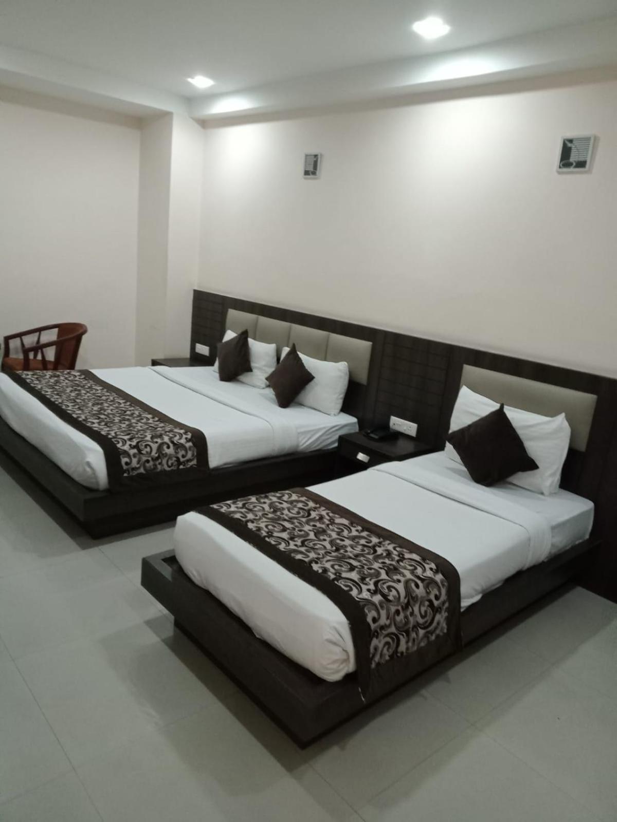 The Contour Hotel 구와하티 외부 사진