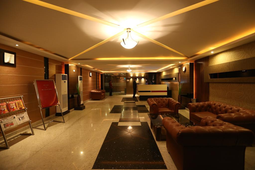 The Contour Hotel 구와하티 외부 사진